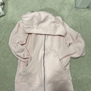 EUC Lululemon Scuba Hoodie